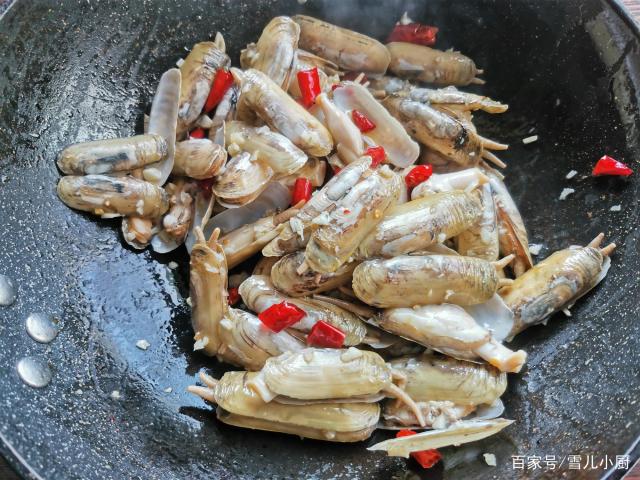 這個(gè)海鮮被稱作“小人仙”,肉質(zhì)肥美,用這個(gè)方法做,一盤(pán)不夠吃 這個(gè)海鮮被稱作“小人仙”,肉質(zhì)肥美,用這個(gè)方法做,一盤(pán)不夠吃