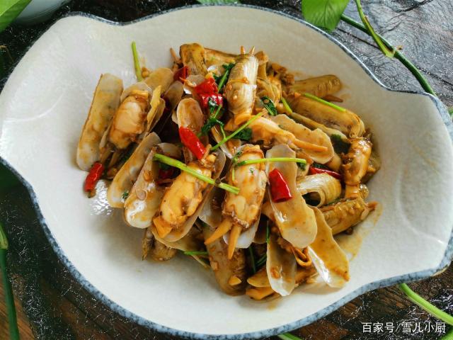 這個(gè)海鮮被稱作“小人仙”,肉質(zhì)肥美,用這個(gè)方法做,一盤(pán)不夠吃 這個(gè)海鮮被稱作“小人仙”,肉質(zhì)肥美,用這個(gè)方法做,一盤(pán)不夠吃